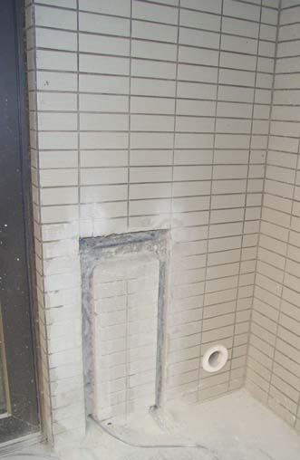 水电工程现场_休闲阳台布线.jpg