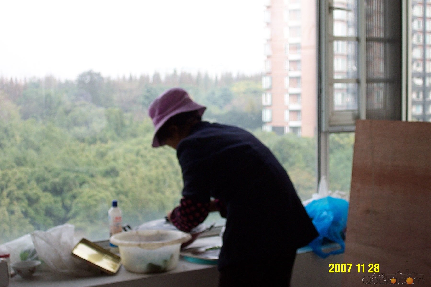 餐厅窗外.JPG