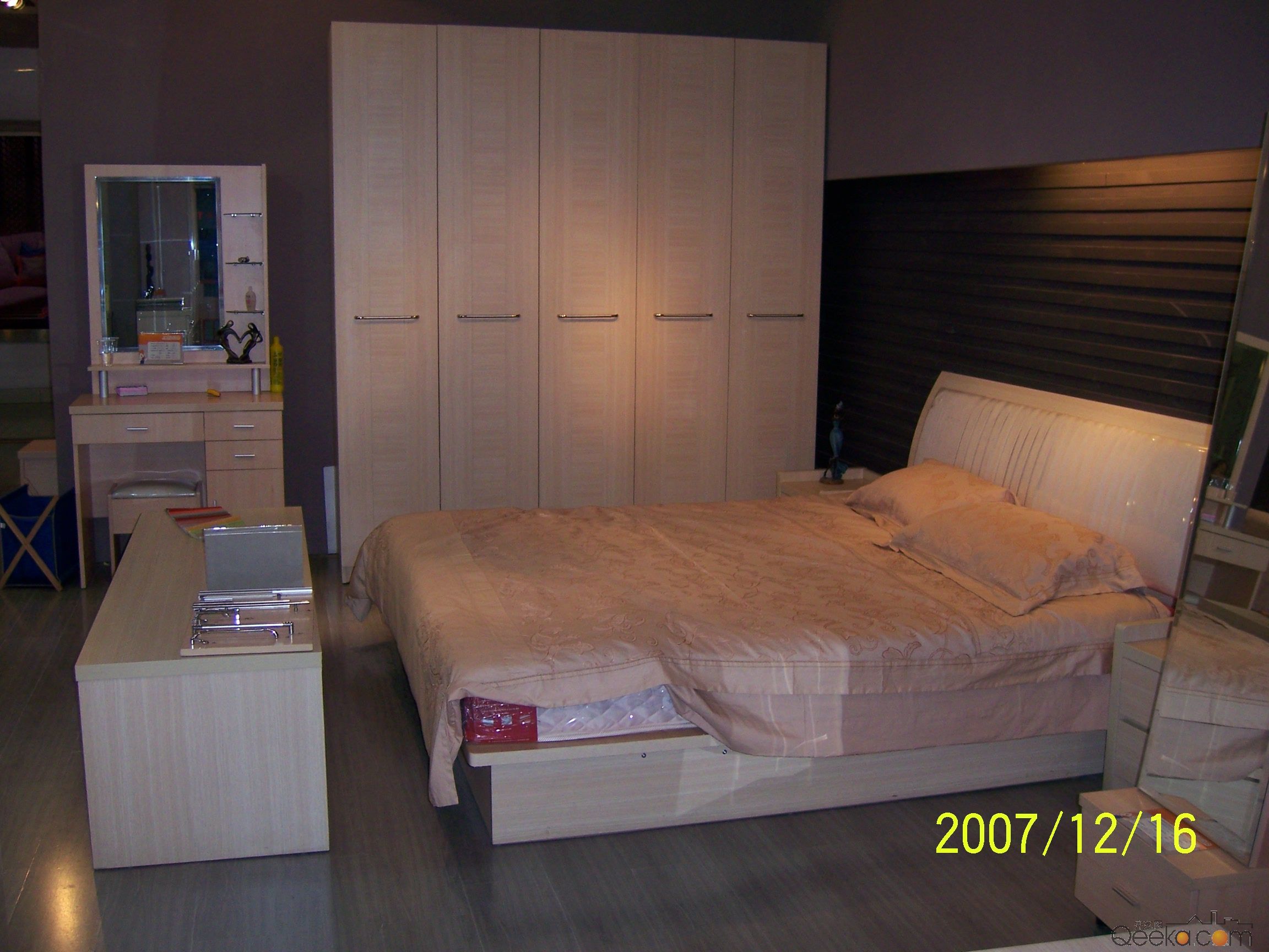 100_1400.jpg