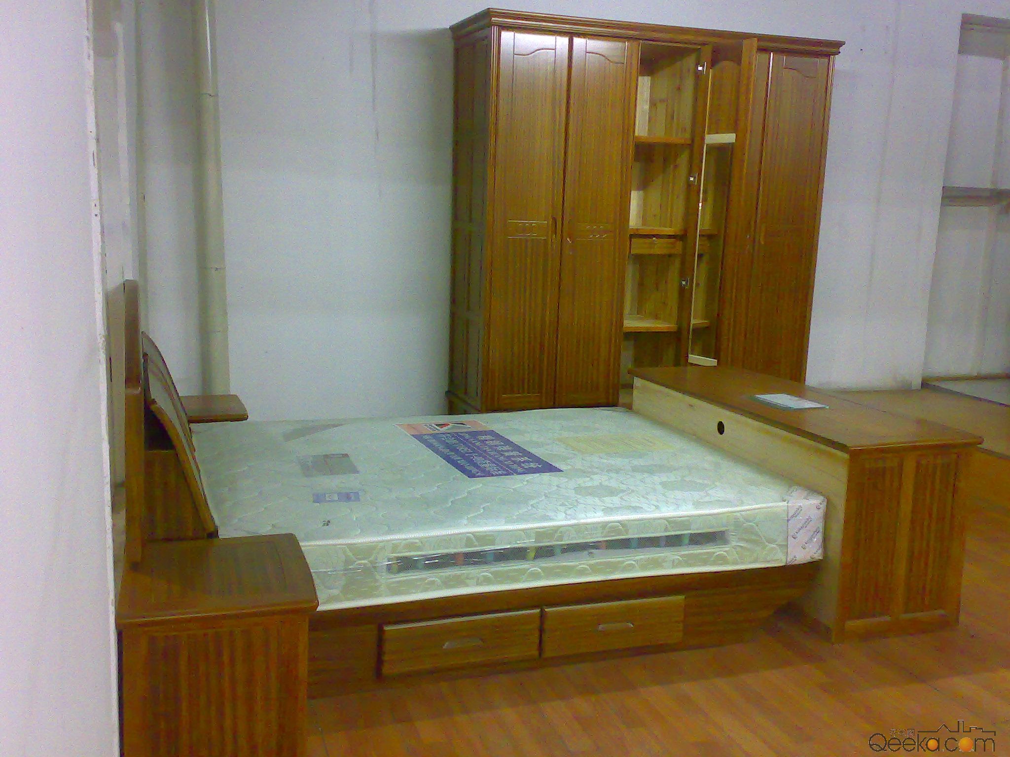 16122007217.jpg