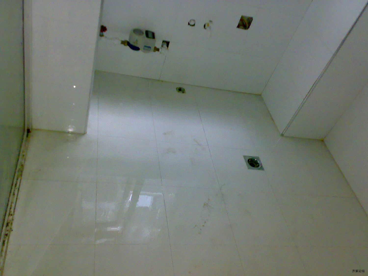 20090526608-1.JPG