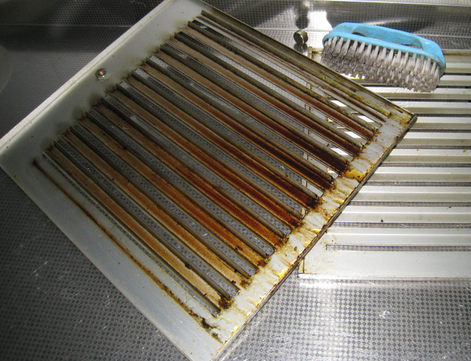 侧吸烟机棱状的面板怎么清洗? - 网友装修团购