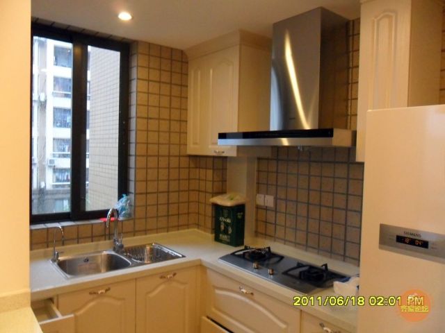 6月18日,沪上雨正大,我们秉承信念,远赴浦东样