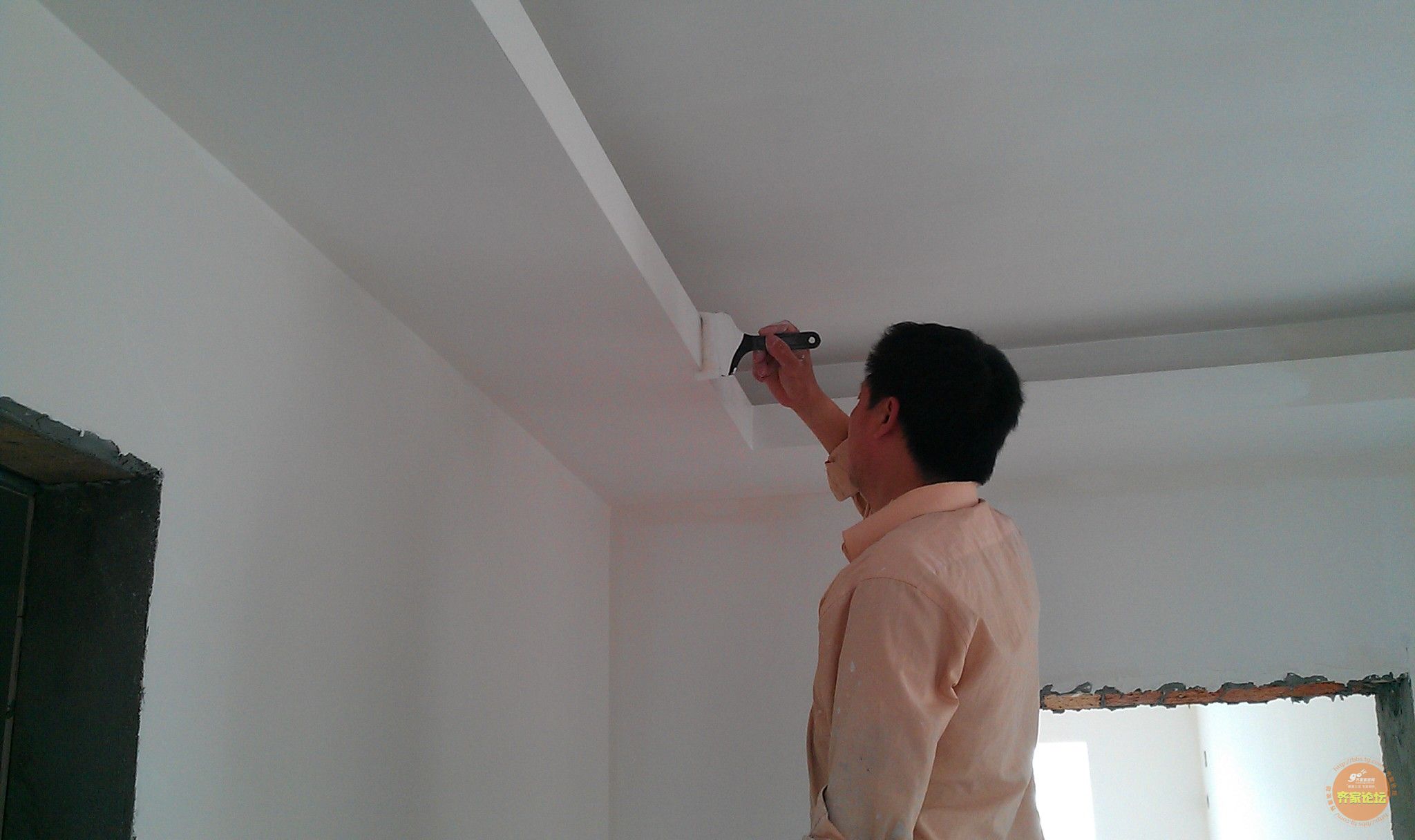      刷吊顶-白漆